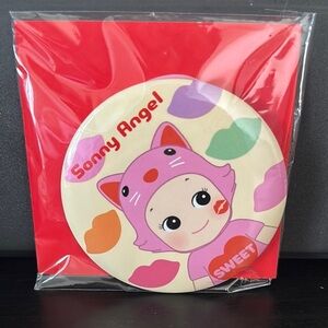 Sonny Angel Kiss Kiss Series Limited Edition Hand Mirror ❤️